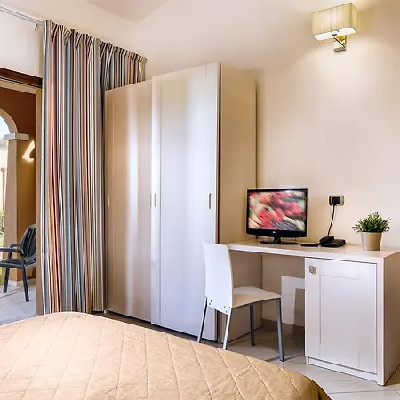 Terradimare Resort&spa فندق سان تيودورو