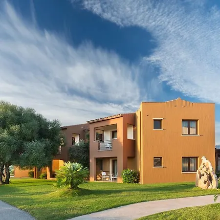 Terradimare Resort&spa فندق سان تيودورو