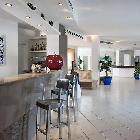 Terradimare Resort&spa سان تيودورو